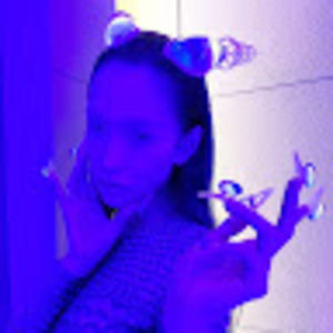 Meet your Posher, Elleth